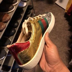 GUCCI SNEAKERS